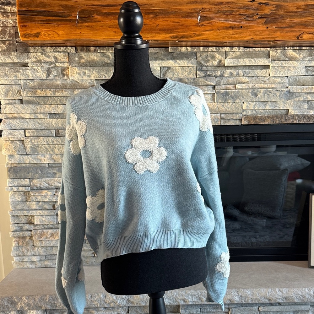 Chic Floral Light Blue Sweater